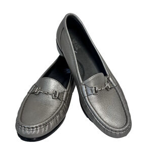 SAS Tripad Comfort Foot Bed Silver Leather Loafers Slip On Shoes size 8 Narrow